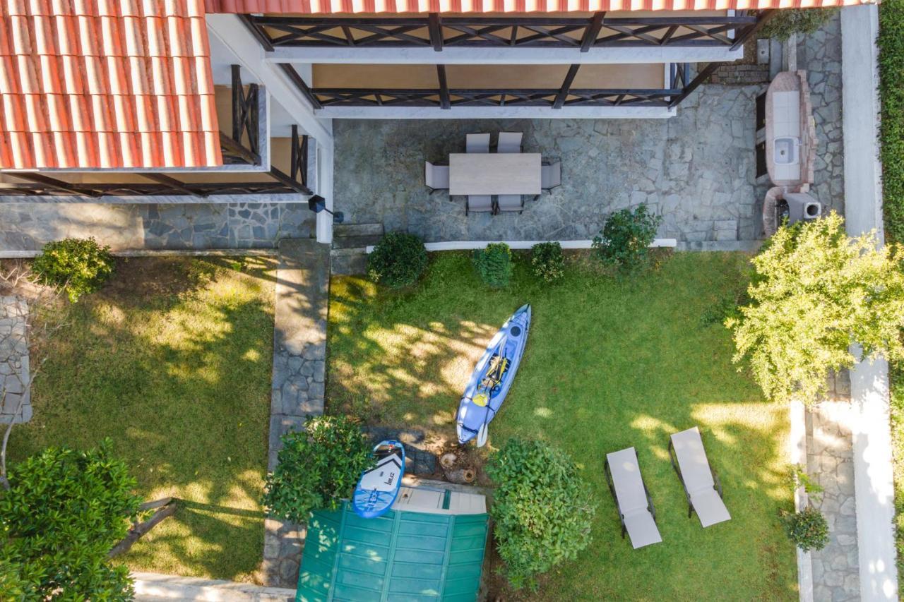 Beach Front Vintage Villa Kalliktratis Nea Kallikrateia Екстер'єр фото